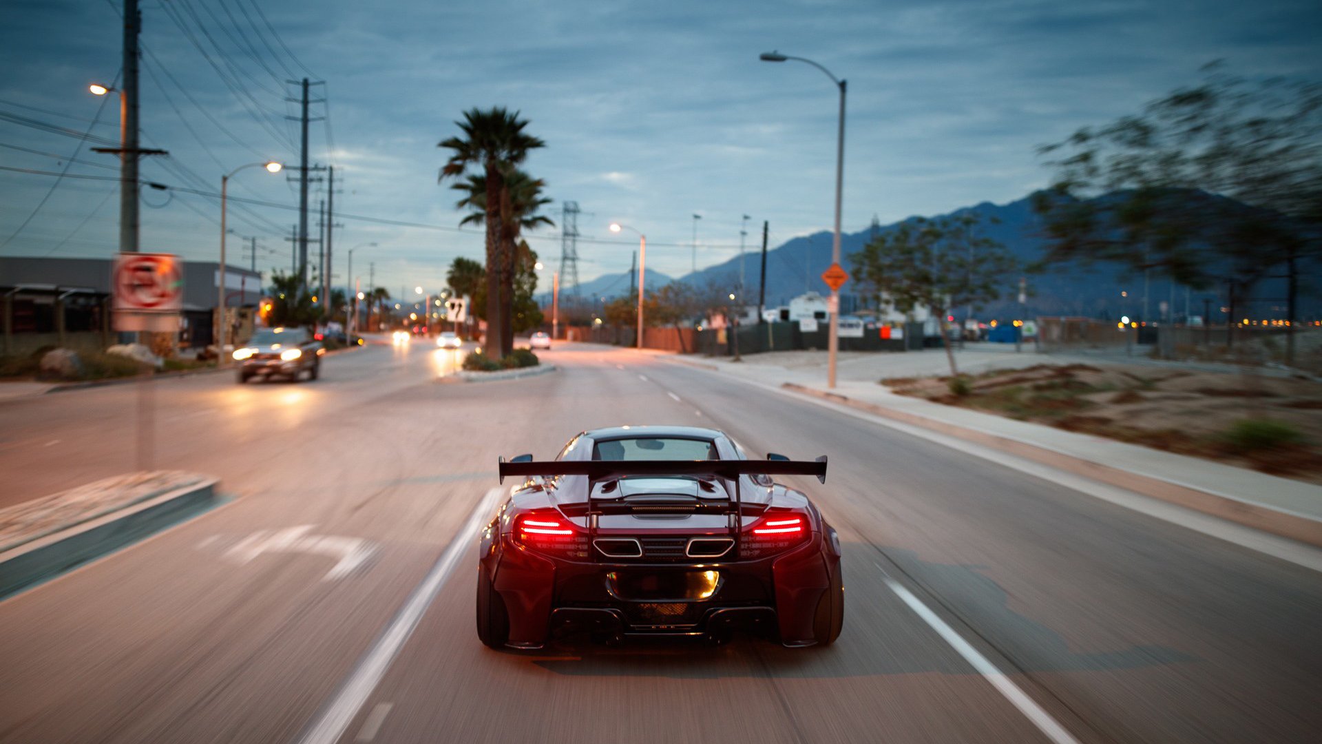 博卡需平衡攻守结构，避免中场断层，博卡的主场是哪个球场