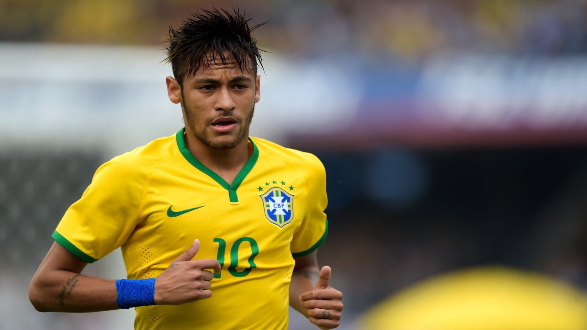 足球裁判科技不断升级，足球裁判vr